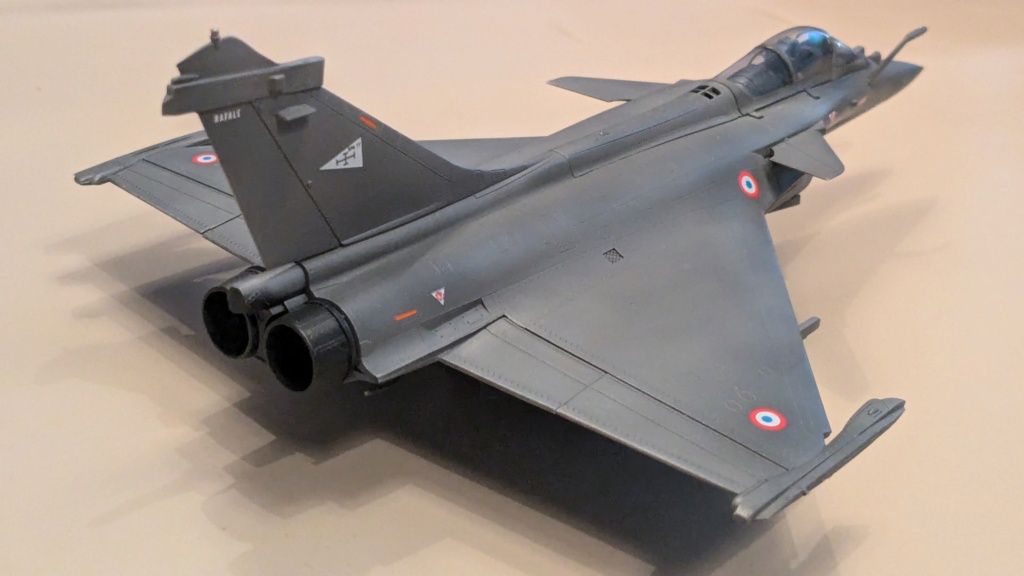 [Hobby Boss] Dassault Rafale C [fini] - Page 2 Pxl_2473