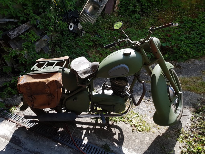 Restauration d'une Peugeot 176 TC4 militaire Img_2011