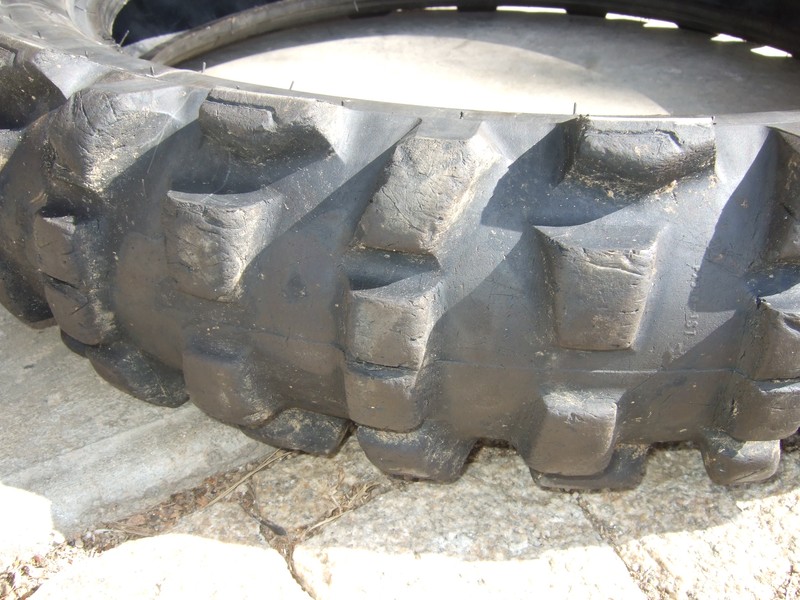 Retailler les pneus Dscf0012
