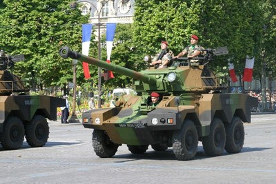 Matériel militaire utilisé 800px-14