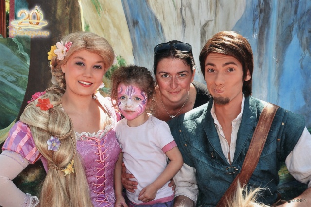 Photos avec les Personnages Disney - Page 11 Img_0140