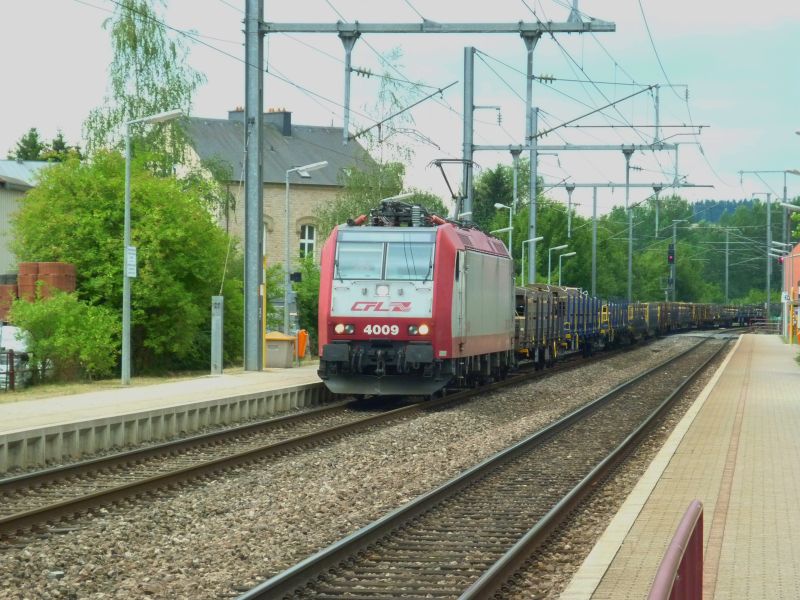 12/07/2011 La ligne Luxembourg - Wasserbillig , quelques trains : D  P1020314