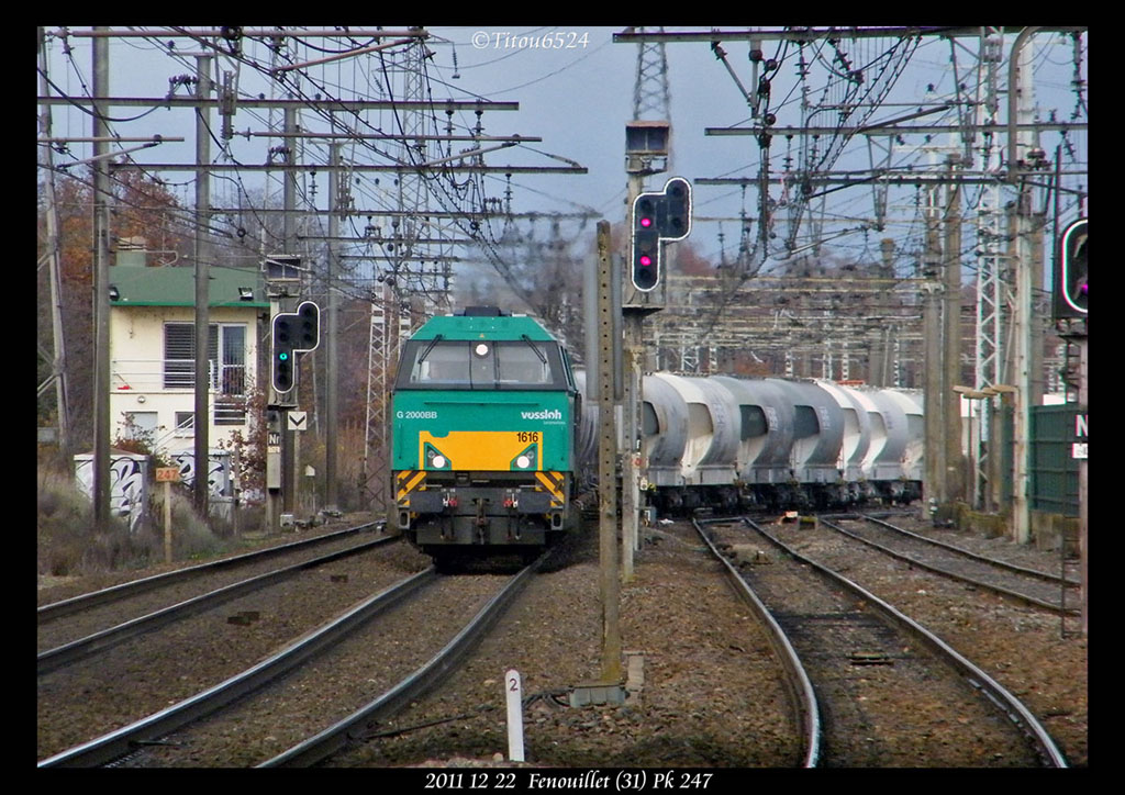 Photos et vidéos de la ligne Bordeaux - Toulouse - Narbonne - Sète (2007-2013) - Page 16 2011_205