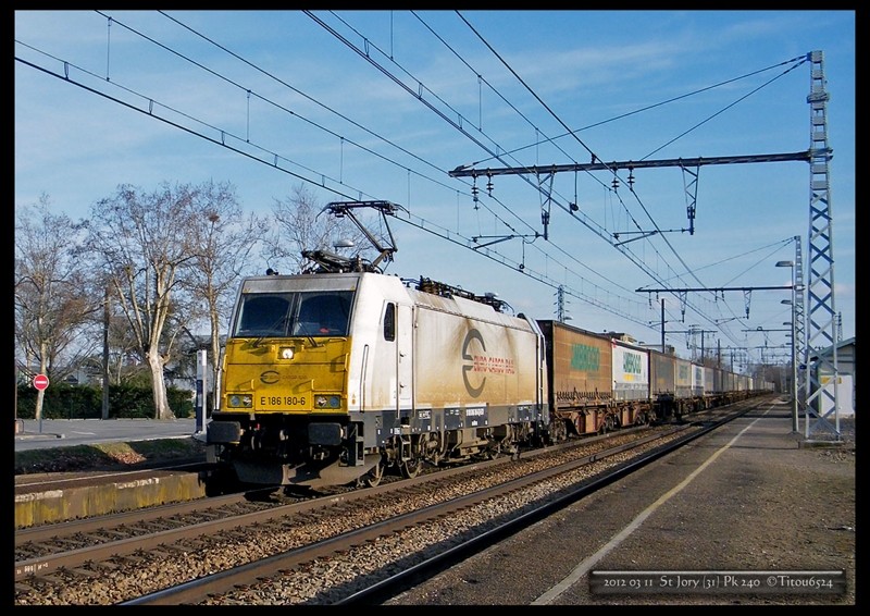 Photos et vidéos de la ligne Bordeaux - Toulouse - Narbonne - Sète (2007-2013) - Page 22 2012_029