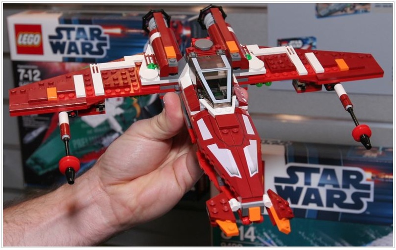 LEGO STAR WARS - 9497 - Republic Striker Starfighter  9497_012