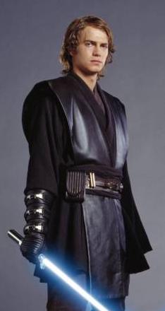 une statuette Anakin Skywalker (seigneur sith) Anakin10