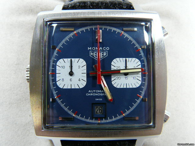 Chrono cadran bleu compteurs blancs. Heuer_10