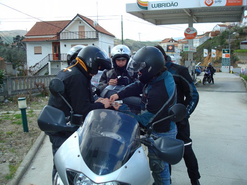 Dia Nacional do Motociclista Fundão 2008 - Página 2 Dsc00051