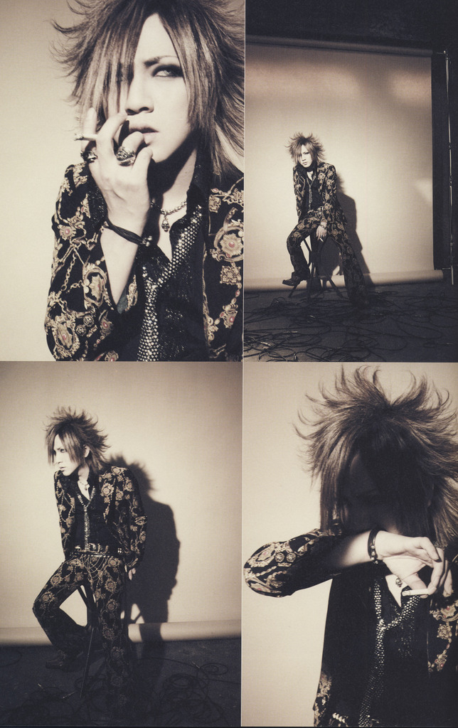 GazettE (Visual kei) - Pgina 14 9-210