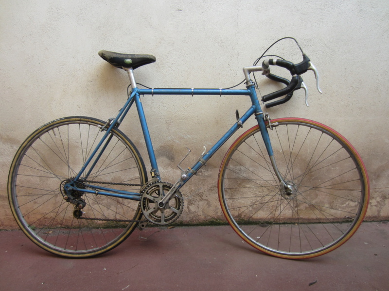 Vélo toulonnais, probablement un Cutaïa Img_1664