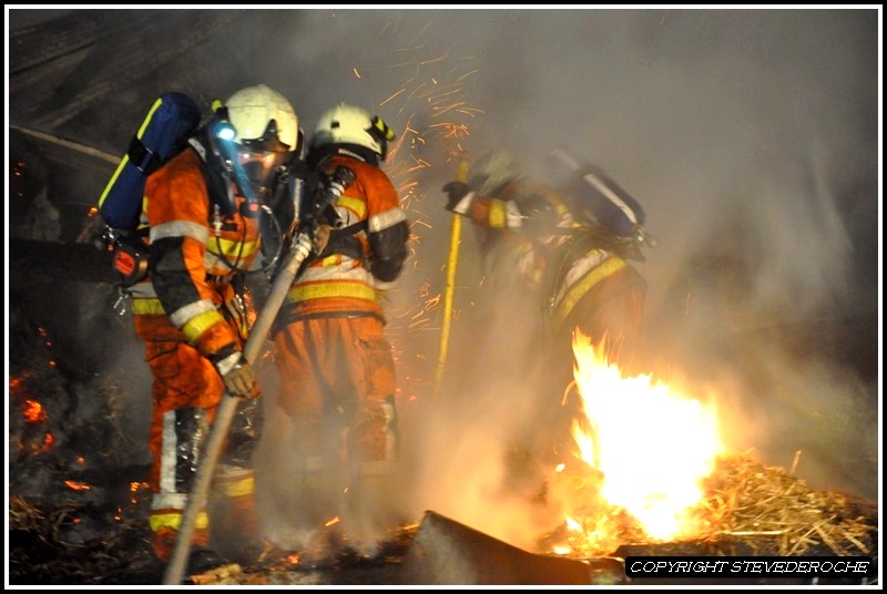 incendie de hangar a ballot Belgique   photos 29 decembre 2011  photos Dsc_0135
