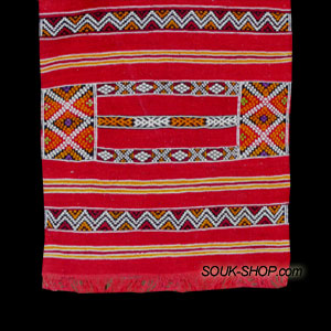 "Tazarbite".. tapis berbère et l'art du tissage Tapis211