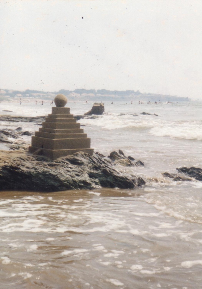En sable à Saint BREVIN en 1994 Pyr_bo10