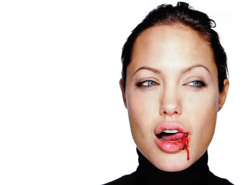 Angelina Jolie Angeli11