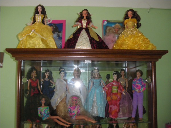 Ma collection de poupées Barbies - Page 2 Imgp0782