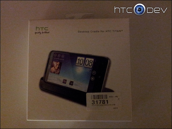 MOBILEFUN - [MOBILEFUN.FR] Test du Support bureau officiel pour HTC Titan 2012-011