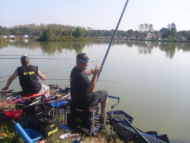 Comment allier le métier au plaisir .... en allant dans le Beaujolais !!!! Sl376111