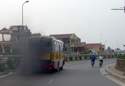 Nồng độ bụi ở Hà Nội ngày càng cao Images21
