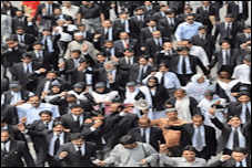 Lawyers boycott courts in Lahore over Karachi violence -200810