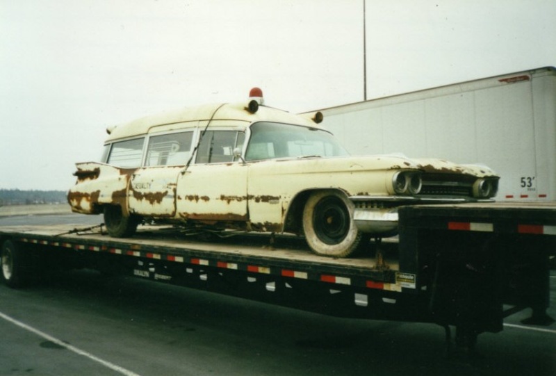 Mes autres Cadillac ambulance Miller Meteor   1959 Ecto_110