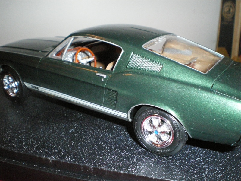 Modèle à coller de Mustang 1967 ou 1968 Imgp6019
