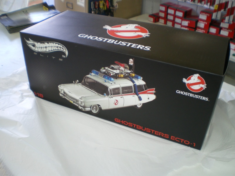 Mon Hotwheel 1/18 Ecto 1  de chez nice cars diecast   Imgp6115