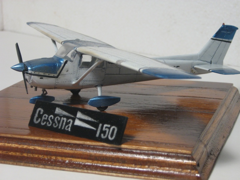 Cessna 150 1/48 Academy Img_0012