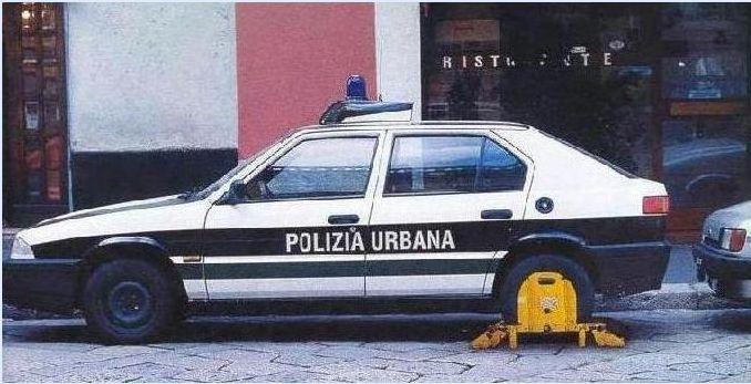     Polize10