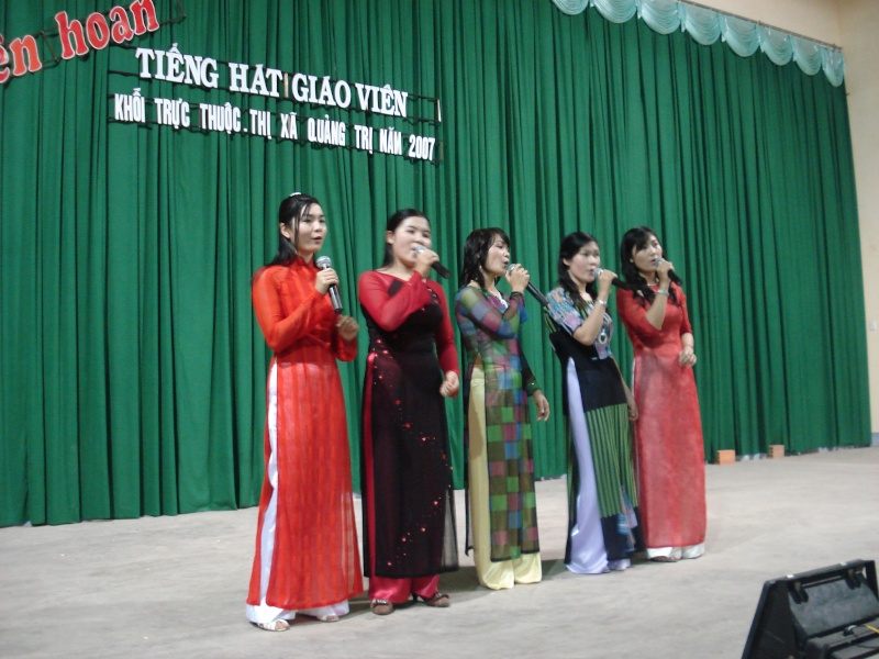 Hình ảnh hoạt động của trường Nguyễn Huệ (1) Dsc02010