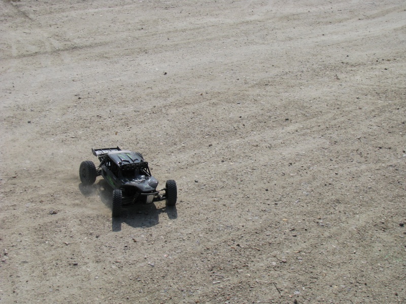 Axial EXO en cour de montage Img_6716