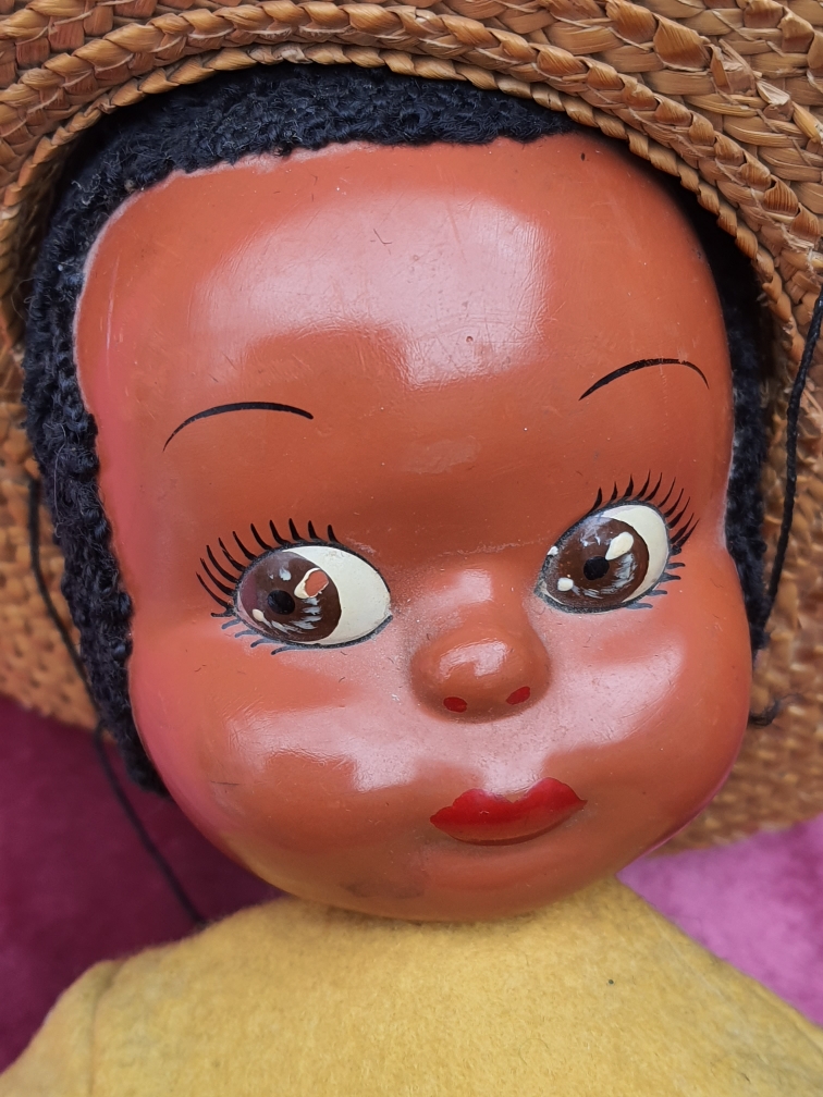 poupée  URIKA PARIS  mexicain PUNCHO chiffon et rodoïdee année 1950 99939810