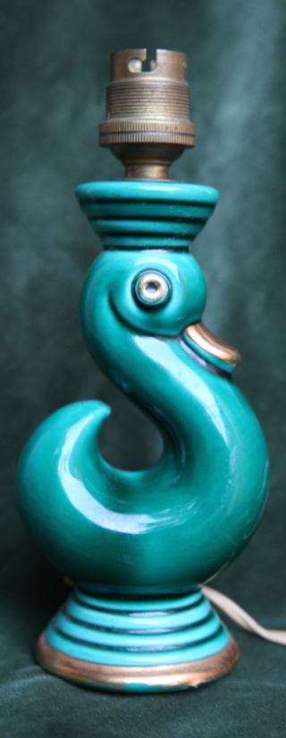 Pied de lampe en céramique verte en forme de canard stylisé Img_1741