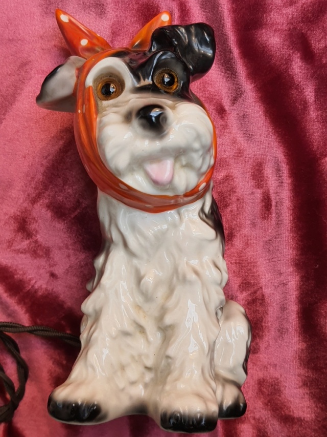 veilleuse porcelaine chien humoristique  GOEBEL 1956 Resiz138