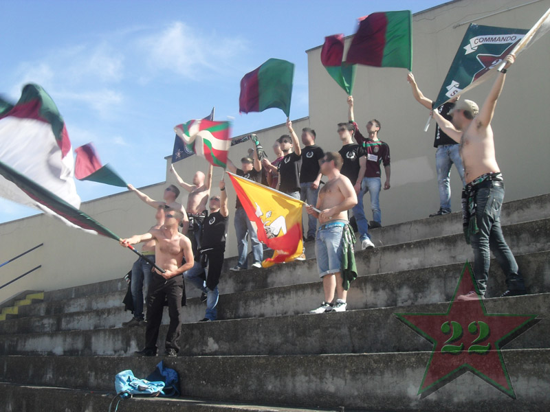 Stagione Ultras 2011-2012 - Pagina 5 424