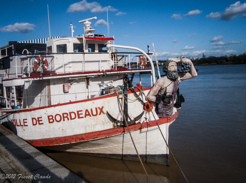 Bordeaux, les quais. P3053715
