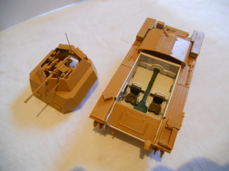 Sd.Kfz.140/1 Aufklarungspanzer 38 (t) italeri 1/35 (montage en cours) Dscn7117