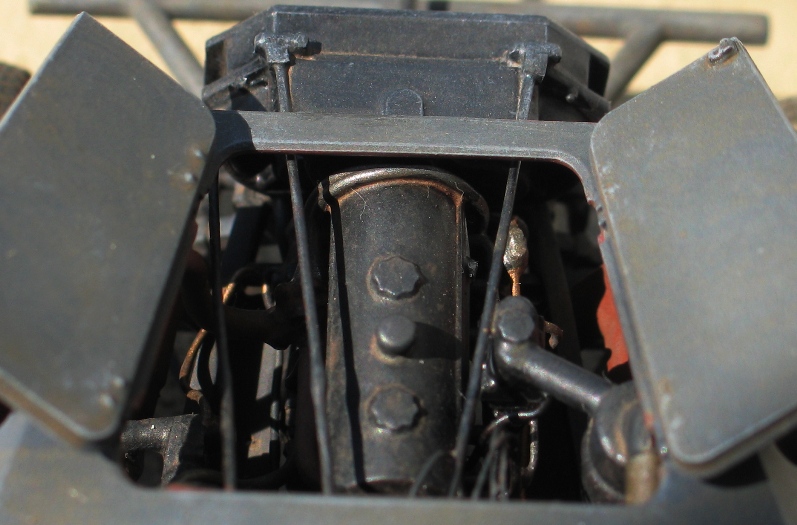 sd.kfz 251/1 Ausf A(en réparation) ICM 1/35 Img_0017