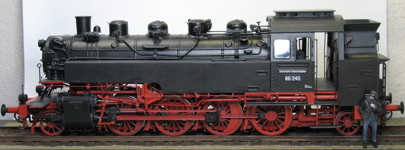 Dampflokomotive BR86 Trumpeter 1/35 Img_0887