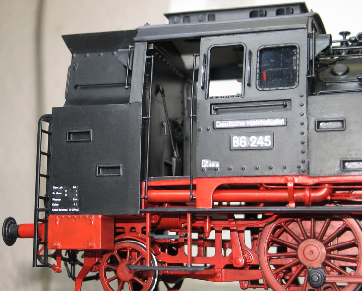 Dampflokomotive BR86 Trumpeter 1/35 Img_0892