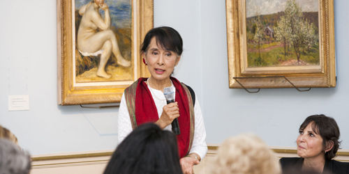 Daw Aung San Suu Kyi - Page 3 1491410