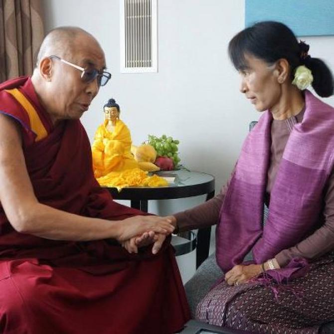 Daw Aung San Suu Kyi - Page 2 24651611