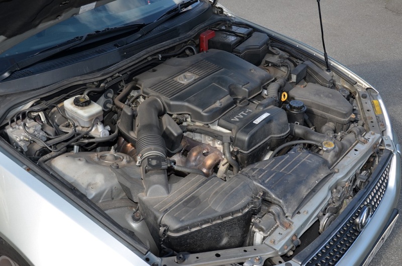 [auto] Lexus IS 300 RHD Engine10