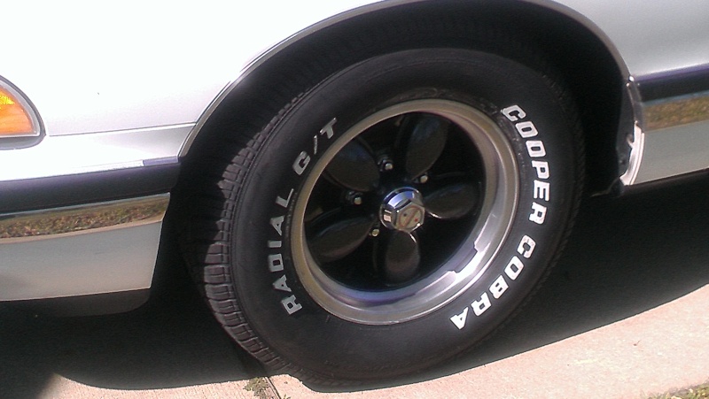 Replacement for Buick Road Wheels- Vintage AR 200s wheels "Daisies, Coke Bottles" Newwhe12