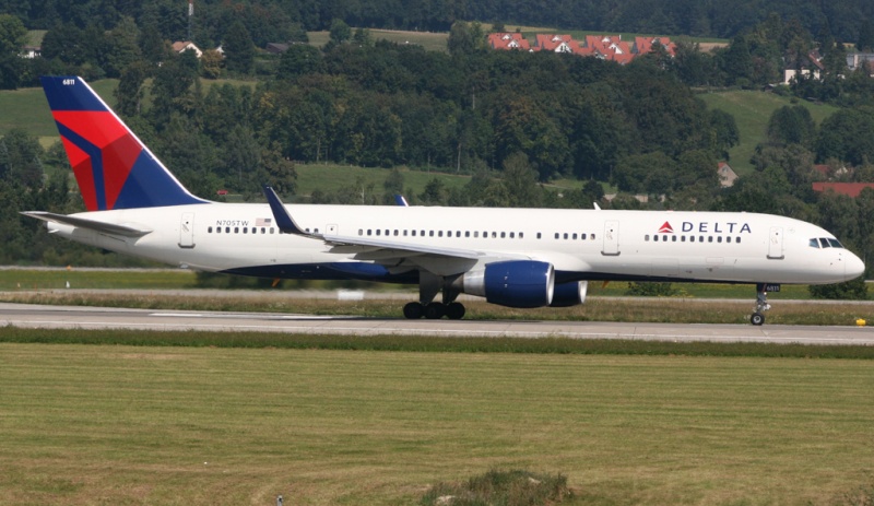 Spotting ZRH 22,23,24 Aout 2009 N705tw10