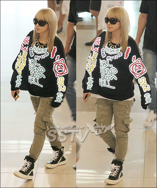CL (Lee Chaerin) - Page 4 20110921