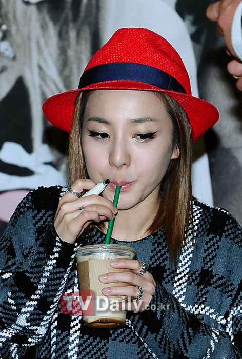 2NE1 PICTURES  - Page 6 Tumblr25