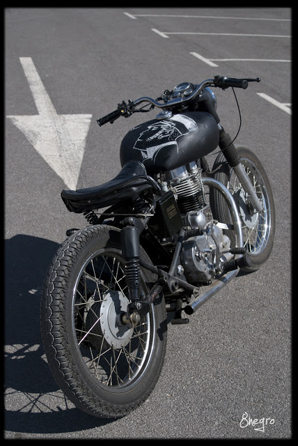 Royal Enfield Café Racer 2012 - 2013  Biosca10