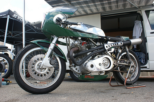 C'est beau, un flat-twin... - Page 7 Norton10