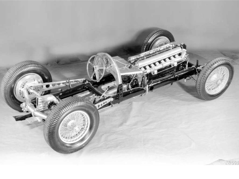 [Historique] La Mercedes W125 1937 (F1) 1937_m13