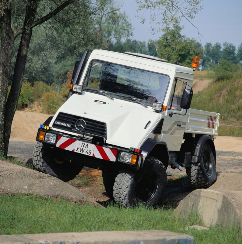 [Historique] Le légendaire Unimog Mercedes-Benz   2000_u10